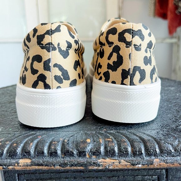 Leopard Canvas Slip On Sneakers - Picture 4 of 6